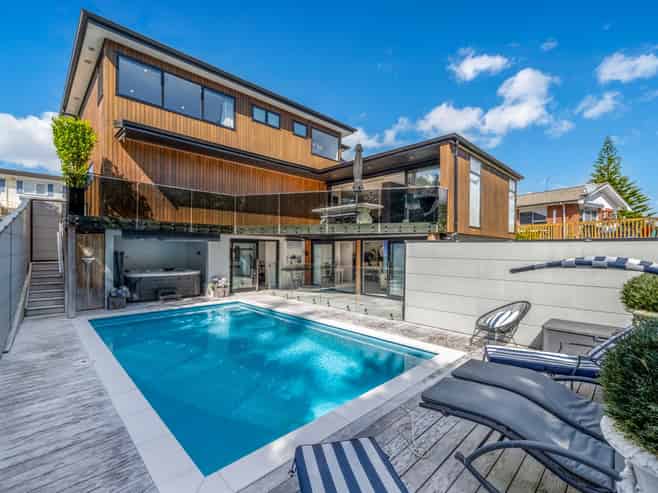 7 Hartles Place, Mellons Bay