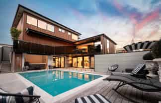 7 Hartles Place, Mellons Bay