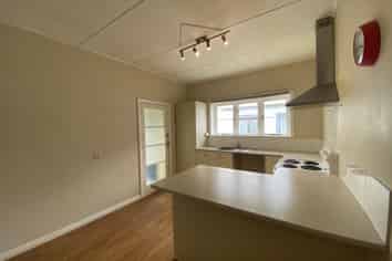 72 Bell Road, Waiwhetu