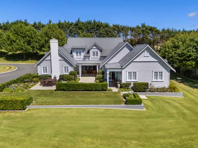 1228 State Highway 16, Waimauku