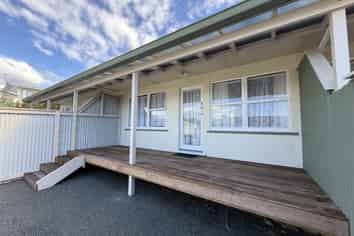 2/25 Fergusson Street, Stoke