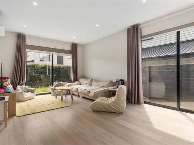 33B Westgate Drive, Westgate