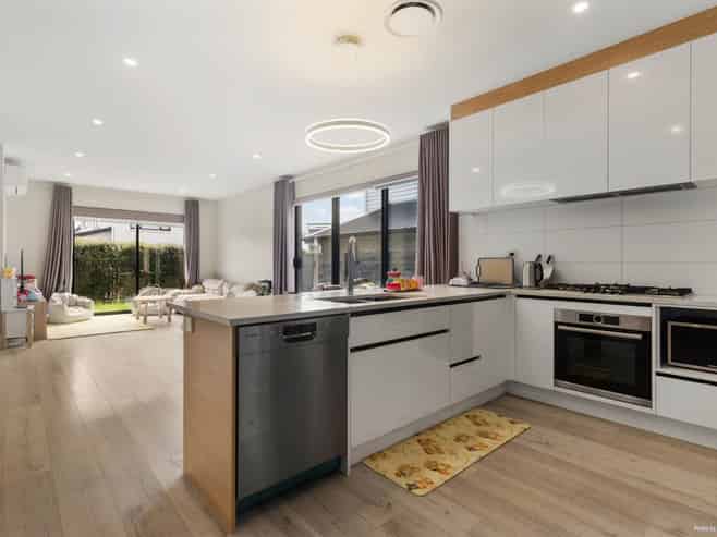 33B Westgate Drive, Westgate