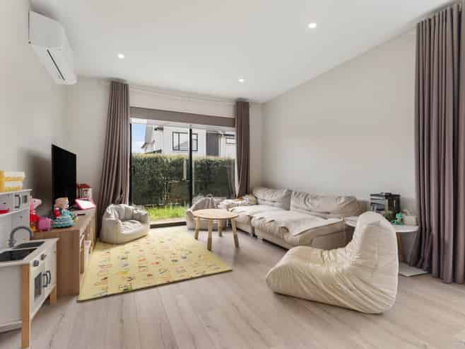 33B Westgate Drive, Westgate