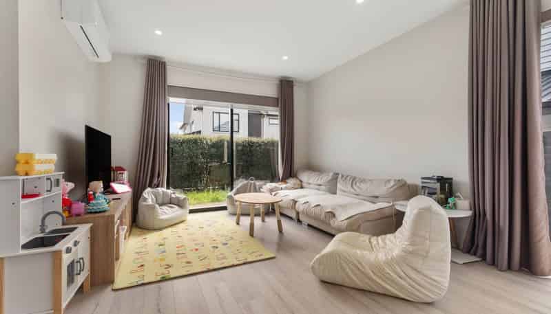 33B Westgate Drive, Westgate