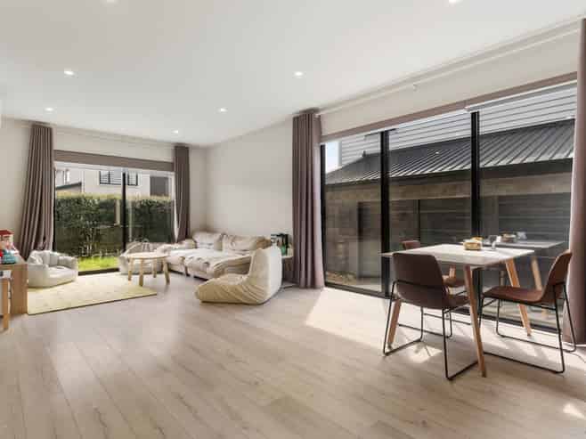 33B Westgate Drive, Westgate