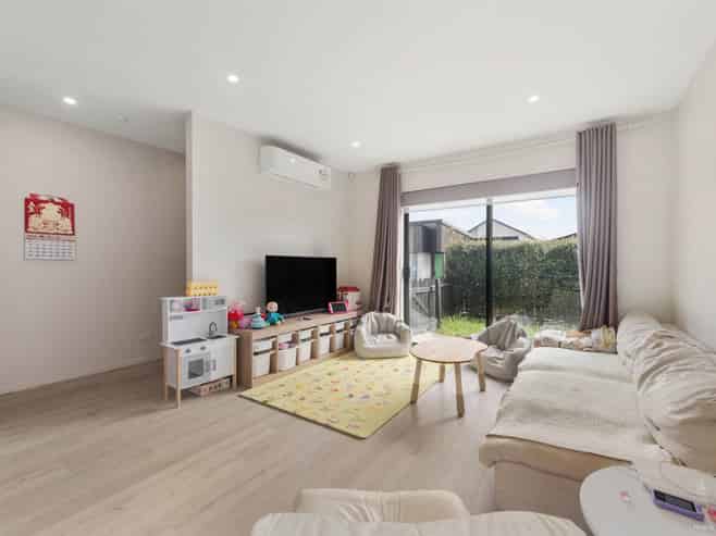 33B Westgate Drive, Westgate