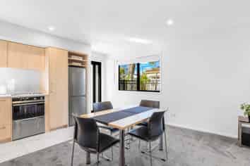 8/552 Madras Street, Saint Albans