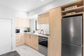 8/552 Madras Street, Saint Albans