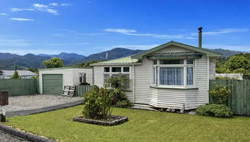 32 Ranfurly Street, Runanga