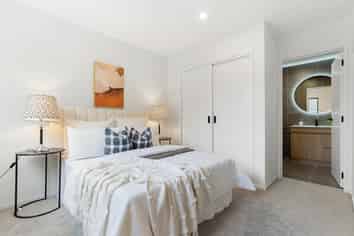 6-8  Embassy Place, Glenfield