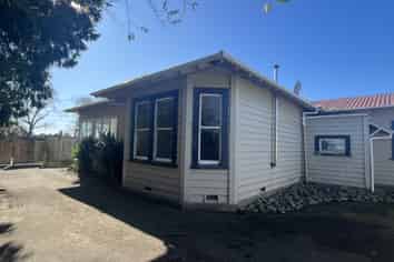 502 Pioneer Highway, Awapuni