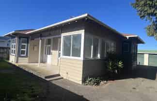 502 Pioneer Highway, Awapuni