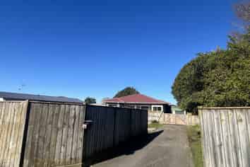 502 Pioneer Highway, Awapuni
