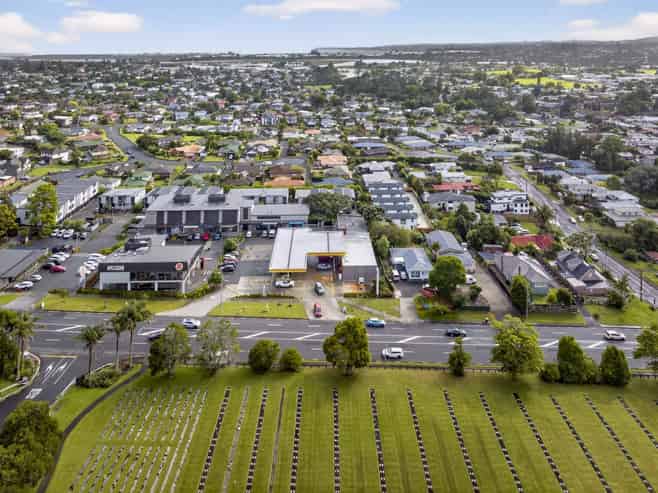 Modern Investment with long lease to Z Energy