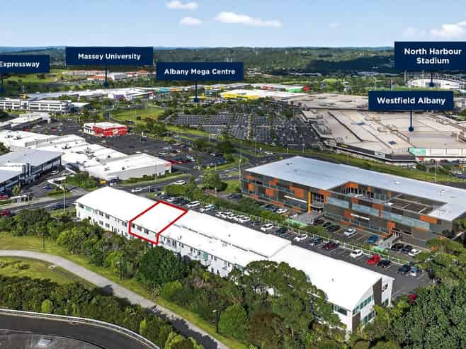 Quality first-floor office in the heart of Albany