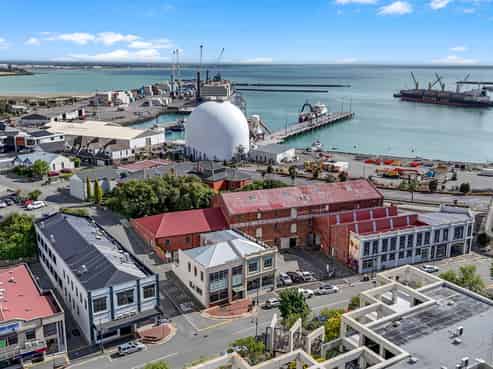 Refurbished building, long-term lease