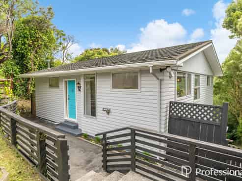 86 Holborn Drive, Stokes Valley