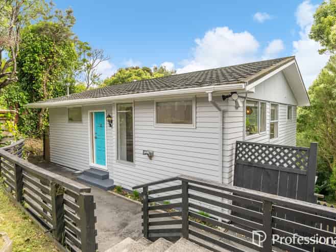 86 Holborn Drive, Stokes Valley