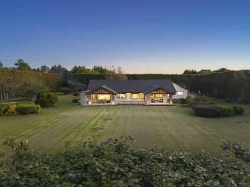 109 Old Railway Road, Riverhead