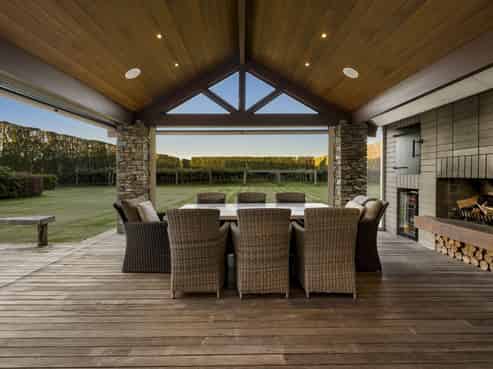 109 Old Railway Road, Riverhead