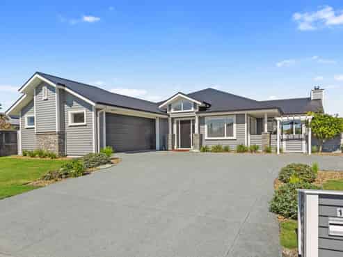 12 Ballinger Place, Woodend Beach