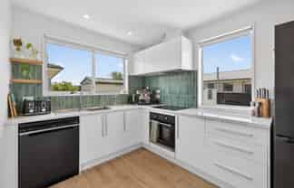 2/21 Cob Crescent, Woolston