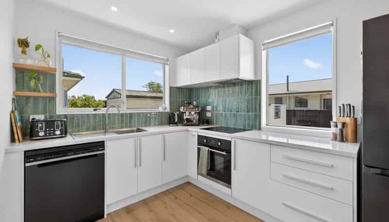 2/21 Cob Crescent, Woolston