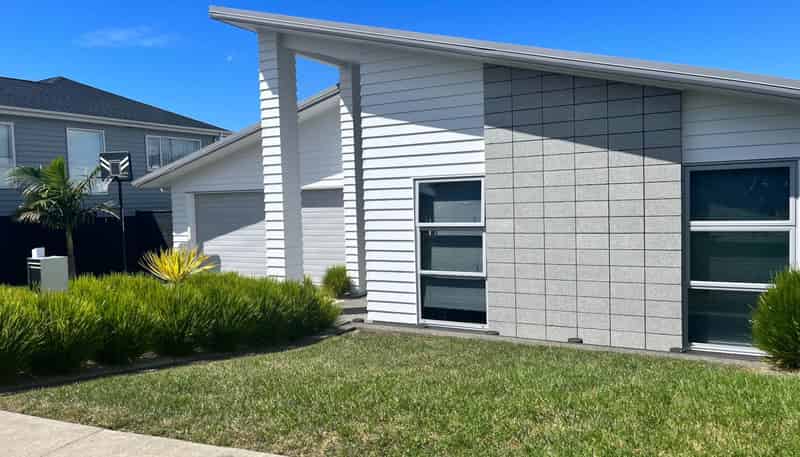 114 Colonial Drive, Silverdale