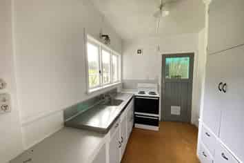 190 Great North Road, Kamo