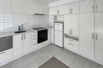 6/90 Edgeware Rd, Saint Albans