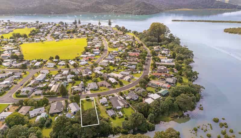 38 Robinson Road, Whitianga