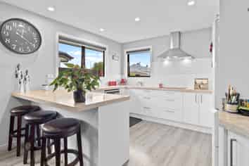 129 Middle Road, Allenton