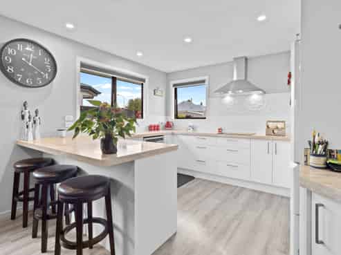 129 Middle Road, Allenton