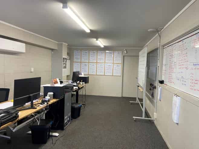 Industrial Workshop with offices, Te Rapa