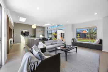 7 Oakbridge Boulevard, Marshland