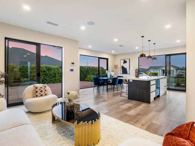 84 Maurice Kelly Road, Milldale