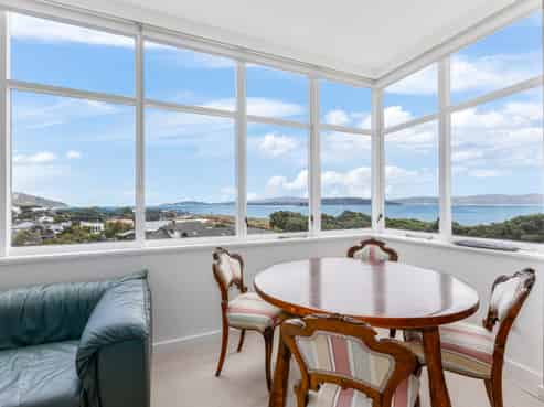 4B 33 Rimu Street, Eastbourne