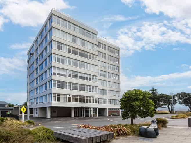 4B 33 Rimu Street, Eastbourne