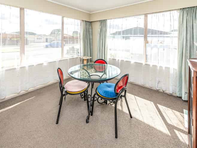 14 Saunders Place, Gonville