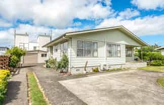 14 Saunders Place, Gonville