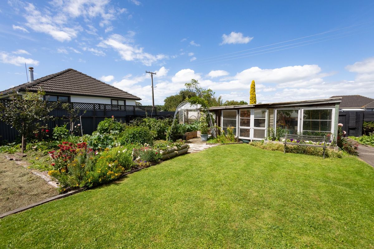 Comfortable living with a self-sufficient edge - Widok 5