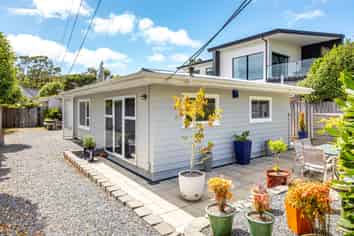 1/78 Standen Street, Karori