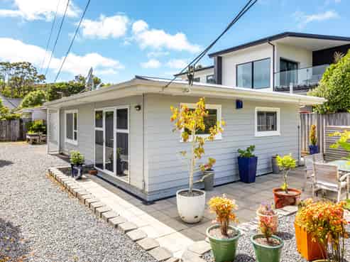 1/78 Standen Street, Karori