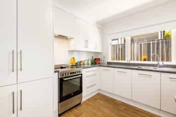 1/78 Standen Street, Karori