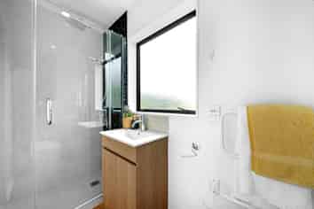 75 Girrahween Drive, Totara Vale