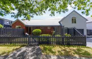 2 Delaware Crescent, Russley