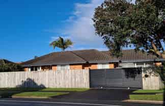 12 Michael Jones Drive, Flat Bush