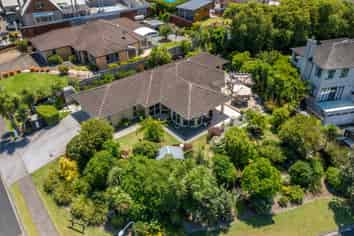 2 Commodore Court, Gulf Harbour