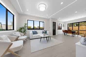 2/53 Hutchinsons Road, Bucklands Beach